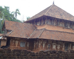 Azakiyakav Devi Temple Palluruthi Kochi